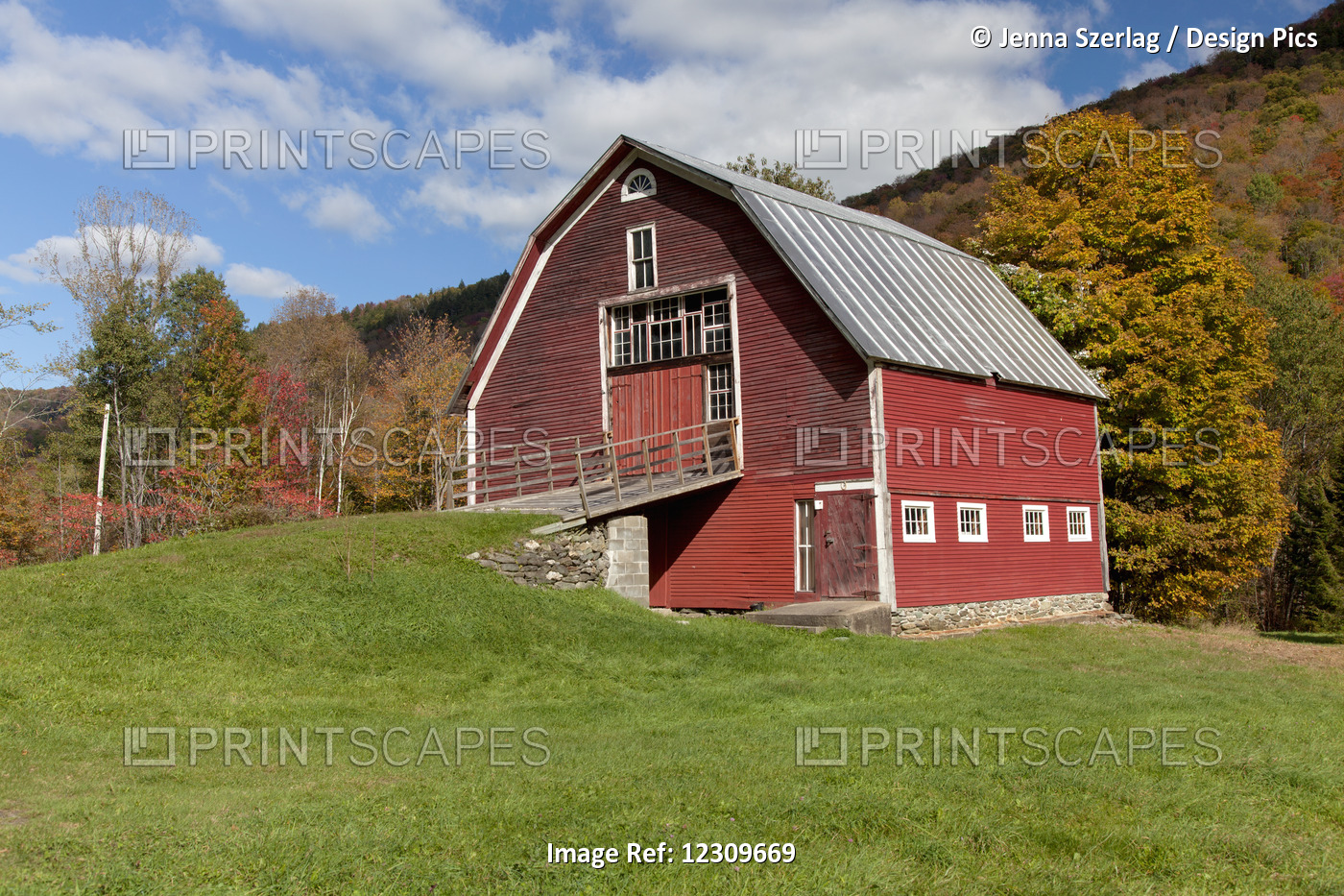 Red Barn With Blue Sky Along Route 100 In Autumn; Hancock, Vermont, United ...